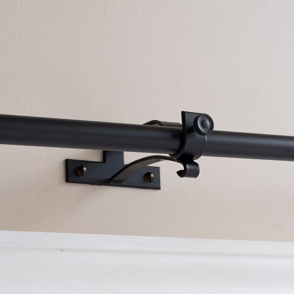 20mm Chapel Extended Centre Bracket In Matt Black 4 20mm Chapel Extended Centre Bracket In Matt Black - Image 2