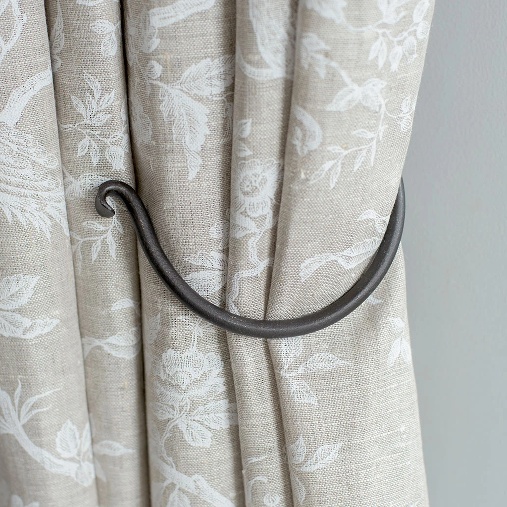 Small Swing Holdback (12cm Embrace) In Beeswax 6 Small Swing Holdback (12cm Embrace) In Beeswax - Image 4