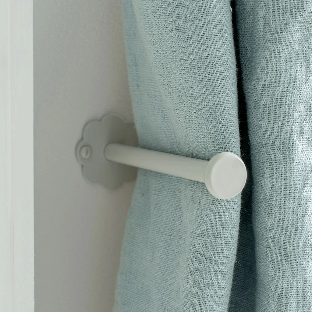 Draper's Button Holdback In Clay 4 Draper's Button Holdback In Clay - Image 2