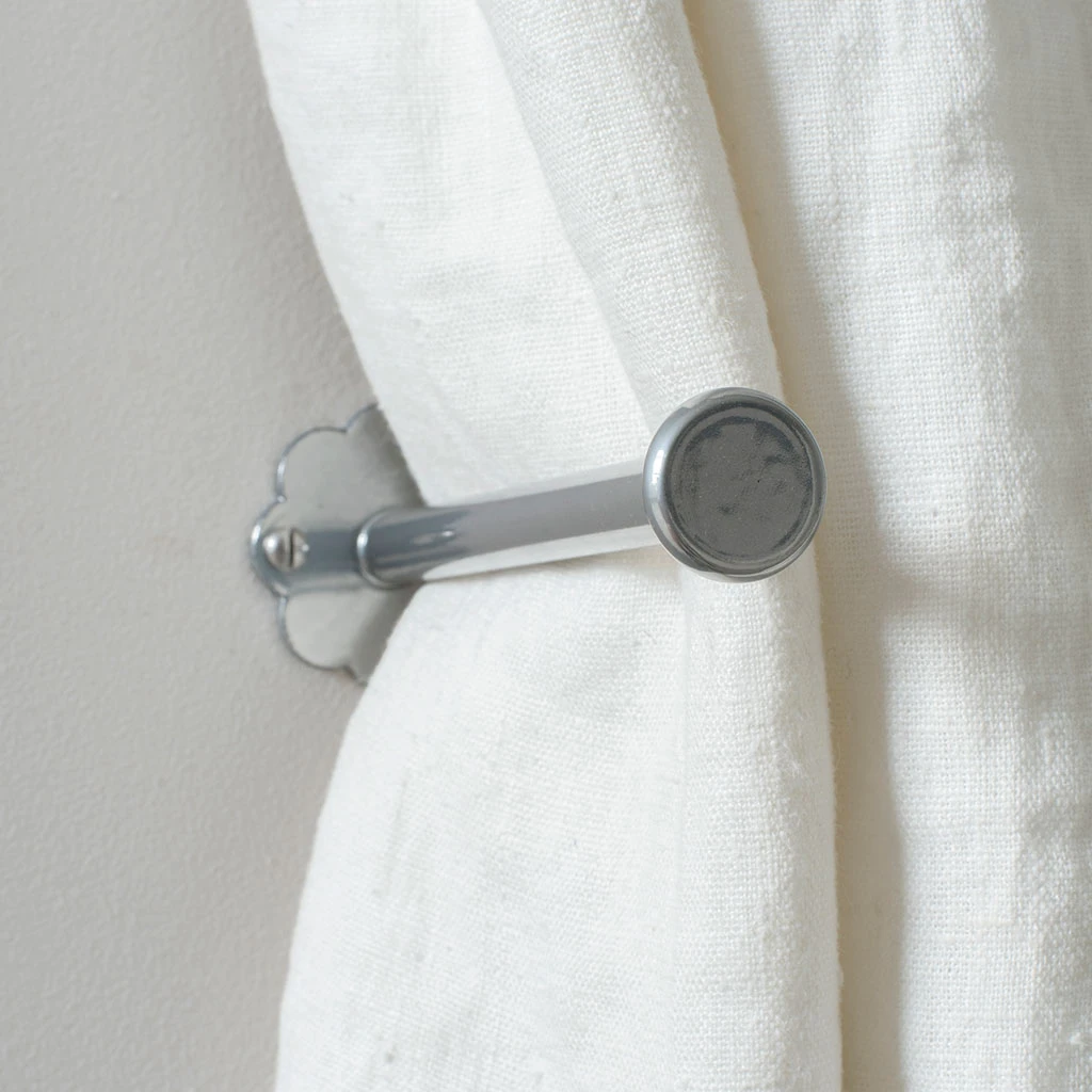 Draper's Button Holdback In Mercury 4 Draper's Button Holdback In Mercury - Image 2